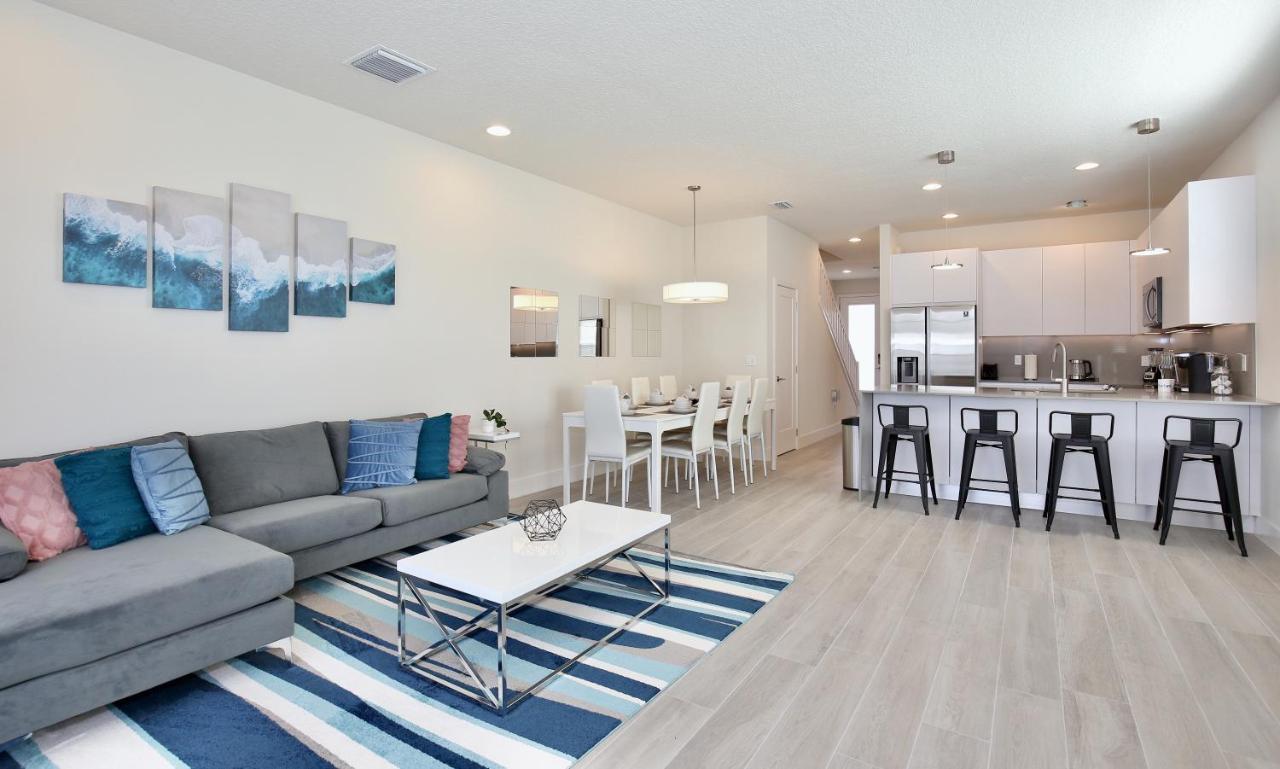 Modern Townhouse Near Disney With Heated Pool ออร์ลันโด ภายนอก รูปภาพ