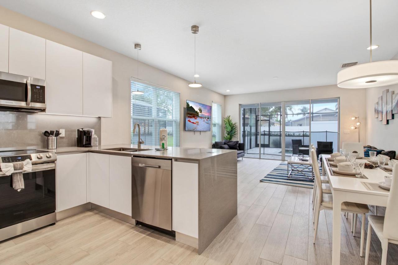 Modern Townhouse Near Disney With Heated Pool ออร์ลันโด ภายนอก รูปภาพ