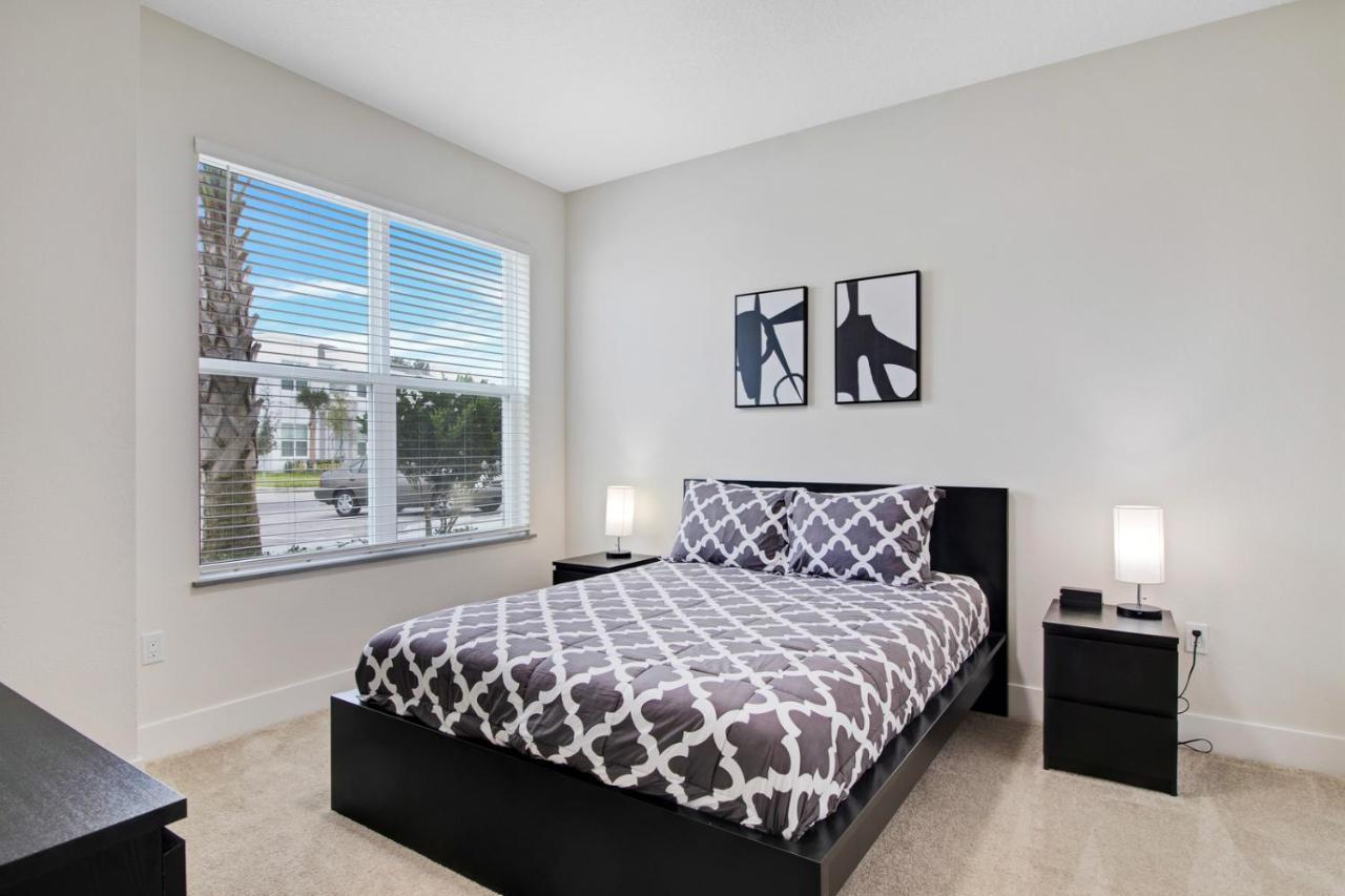 Modern Townhouse Near Disney With Heated Pool ออร์ลันโด ภายนอก รูปภาพ